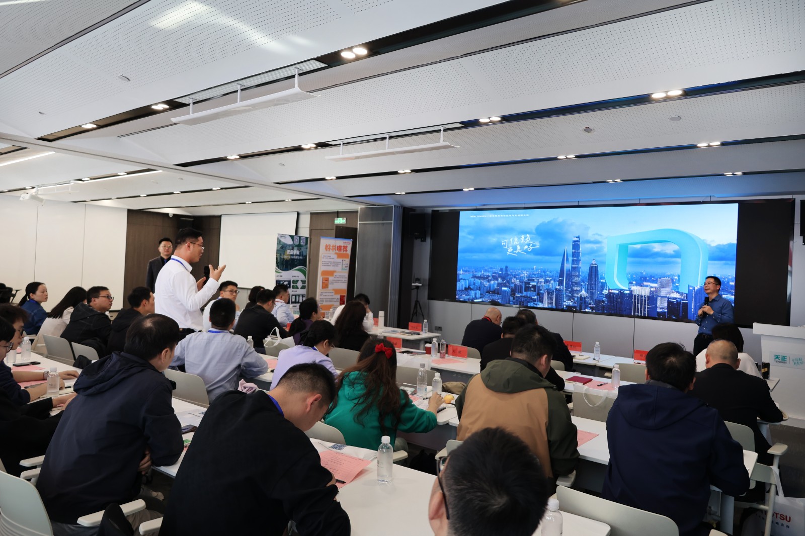 EG9A8865.JPG undefined